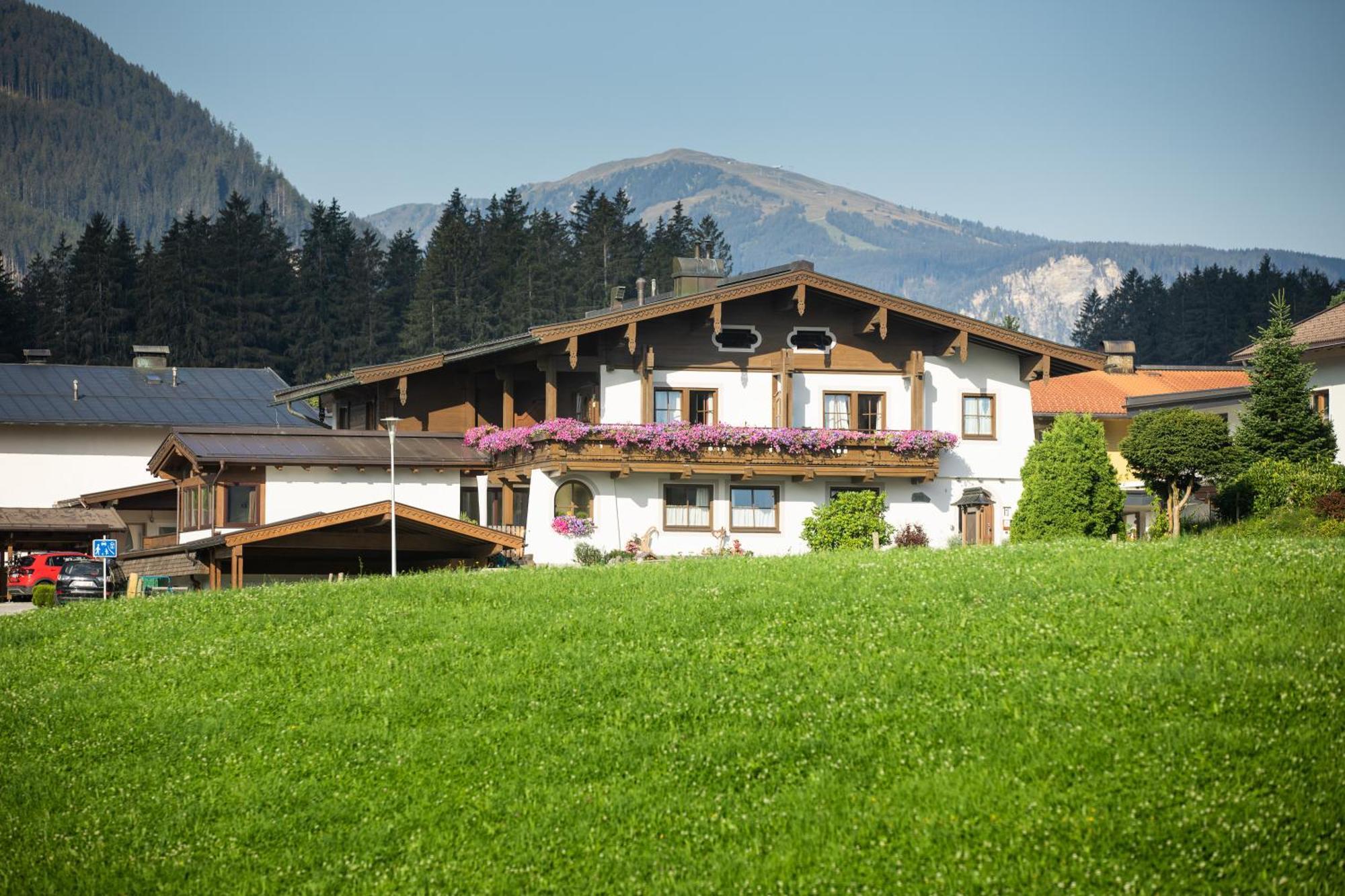 Gaestehaus Stotter Neukirchen am Großvenediger Εξωτερικό φωτογραφία